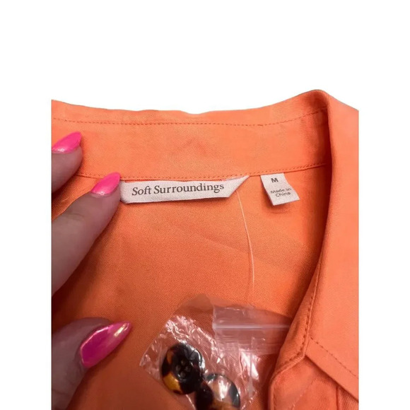 NWOT Soft Surroundings Women's Medium Orange Satin Button-Up Blouse with Pockets - Picture 3 of 5